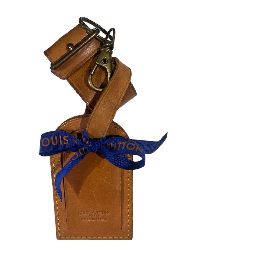 100% authentic vintage Louis Vuitton keychain